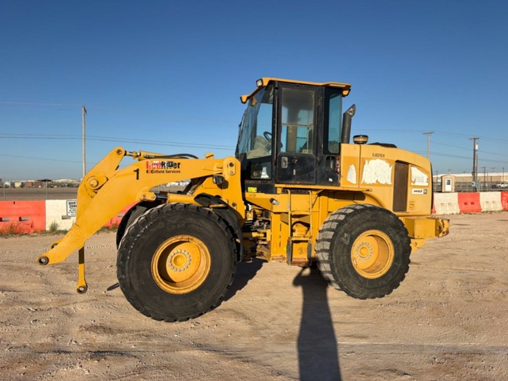 2008-caterpillar-928g-image-1
