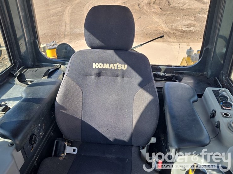 2023-komatsu-d61px-image-54