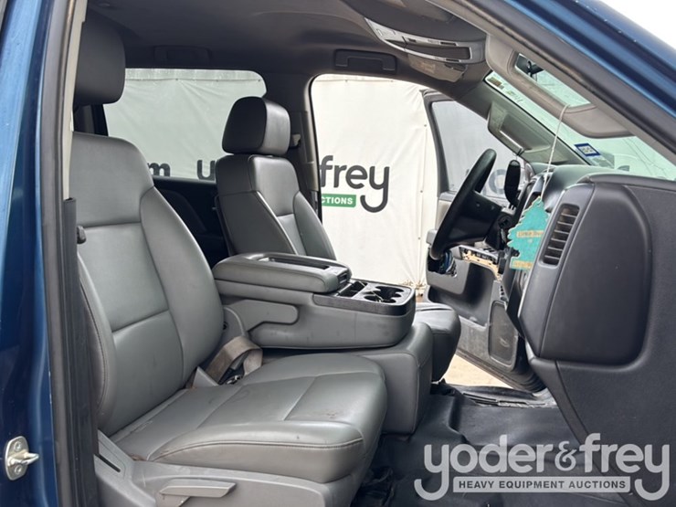 2015-chevrolet-silverado-2500-image-28