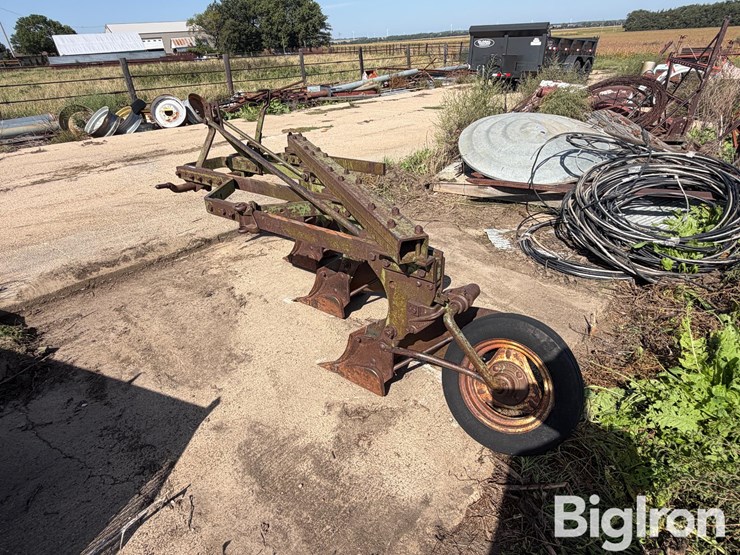 4-bottom-plow-image-7