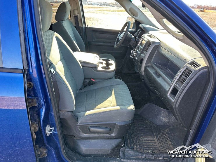 2016-dodge-1500-image-33