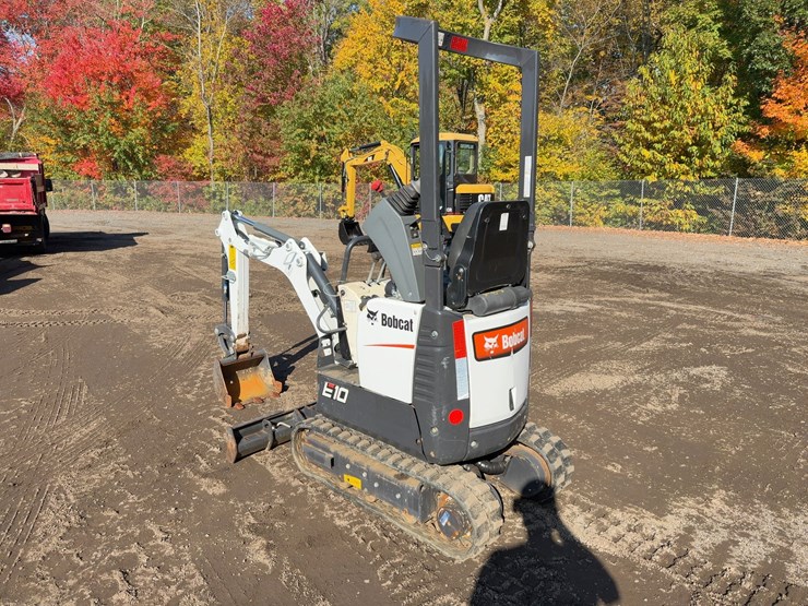 2023-bobcat-e10-image-3