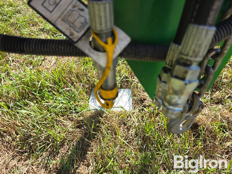 2017-john-deere-1765-image-11