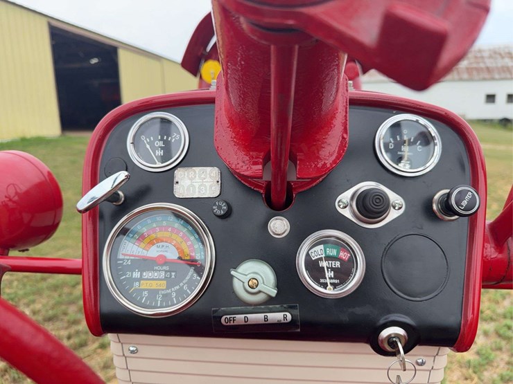 farmall-560-lp-hi-clear-image-46