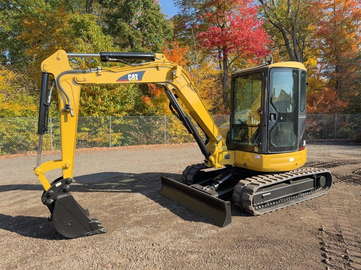 2005-caterpillar-304cr-image-1