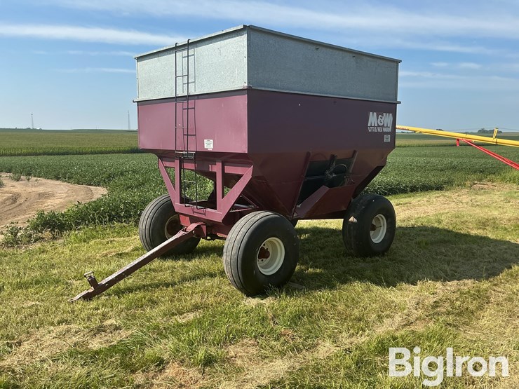 m&w-little-red-wagon-image-1