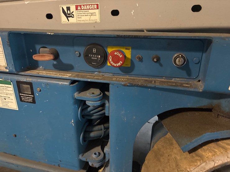 #154-•-genie-gs-2646-electric-scissor-lift-image-4