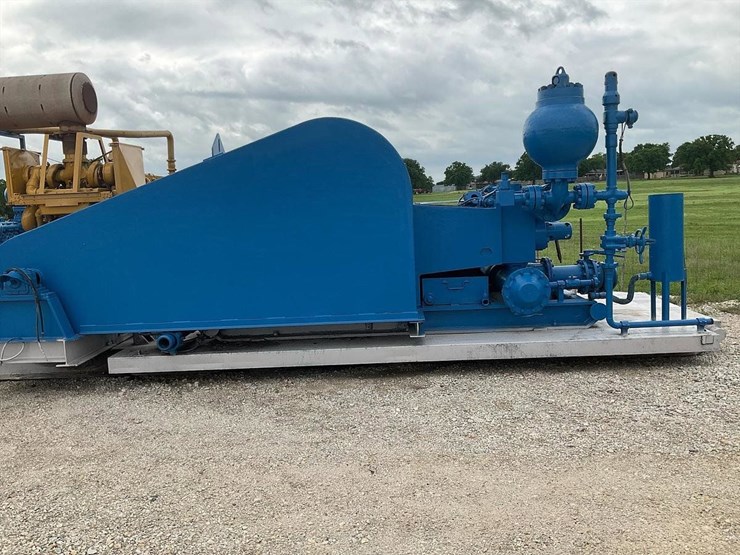 caterpillar-d379-image-7