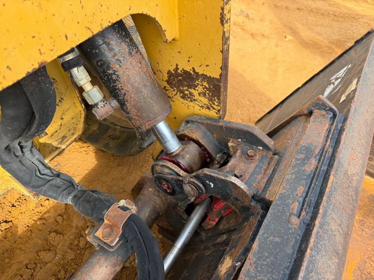 caterpillar-259d-image-13