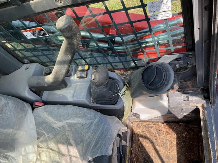 #1052-•-2024-kubota-ssvl75-3-track-skid-steer-134817-image-15