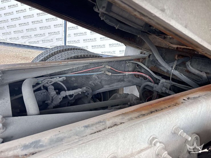 2019-international-hv507-t/a-dump-truck-image-7