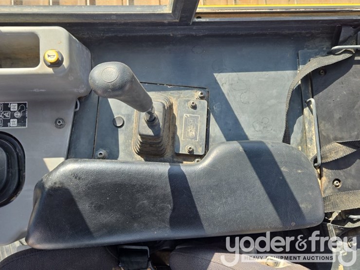 2023-komatsu-d61px-image-58