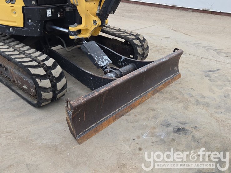 2020-yanmar-vio35-6a-image-21