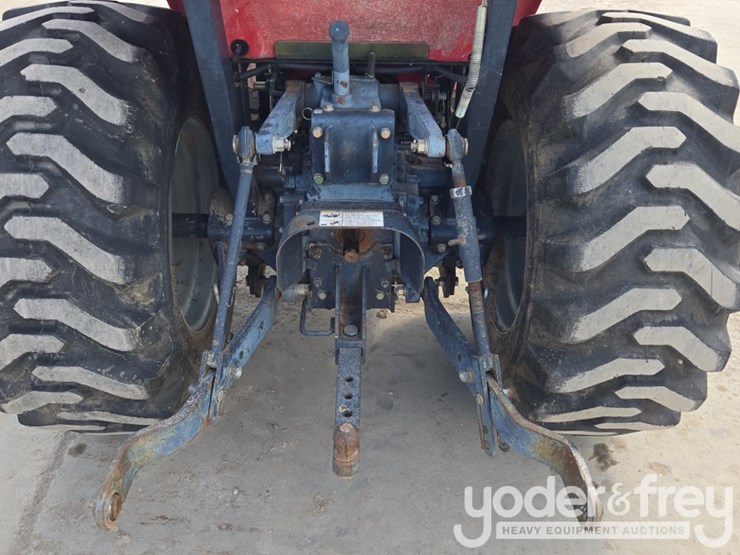 2010-massey-ferguson-1529-image-28