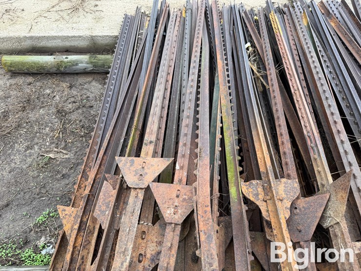 steel-t-posts-image-12
