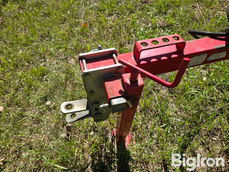 tonutti-v12-12-wheel-v-rake-image-12