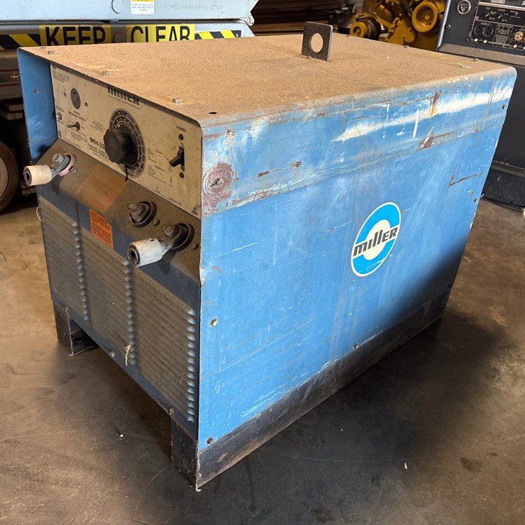 #187 • Miller SRH-333 DC Arc Welding Power Source