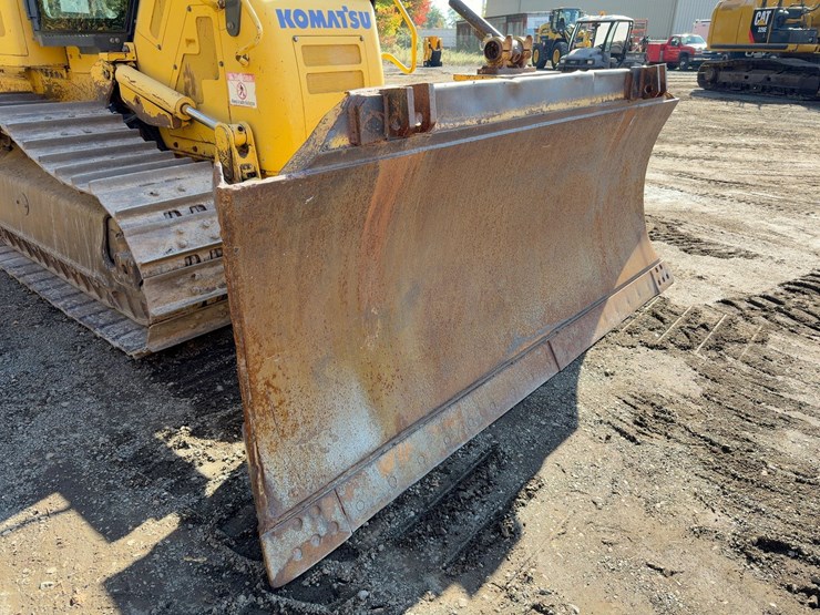 2014-komatsu-d61ex-23-image-8