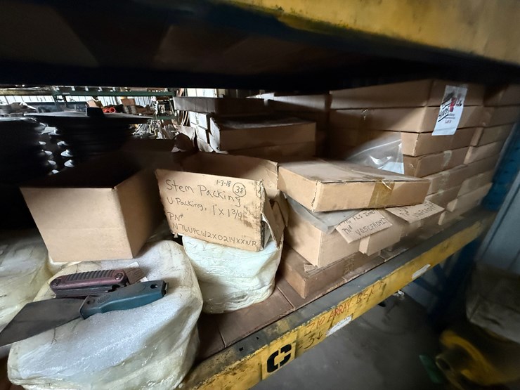 complete-shelf-(100+)-7-1/16”-10m-valve-spacers-&-some-valve-seats-image-2