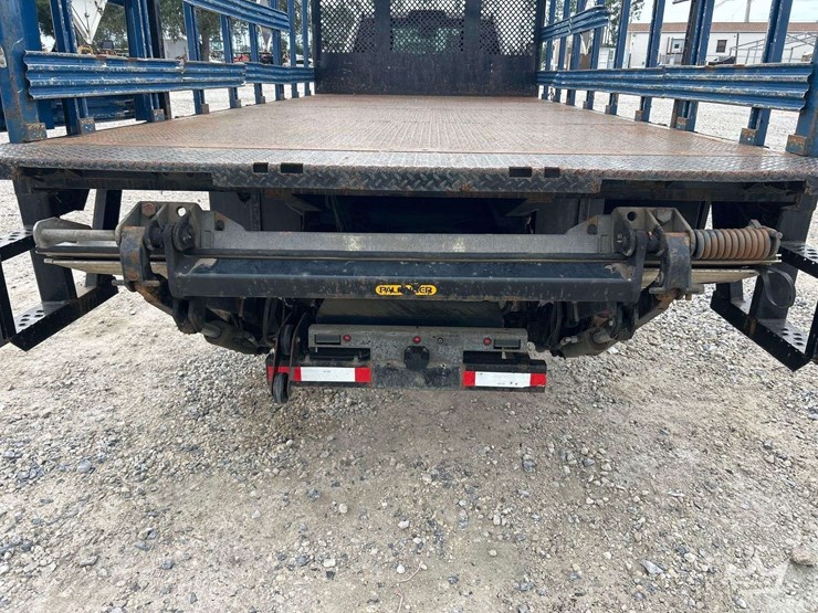 2018-ram-5500-4x4-palfinger-stake-bed-gas-cylinder-delivery-truck-image-32