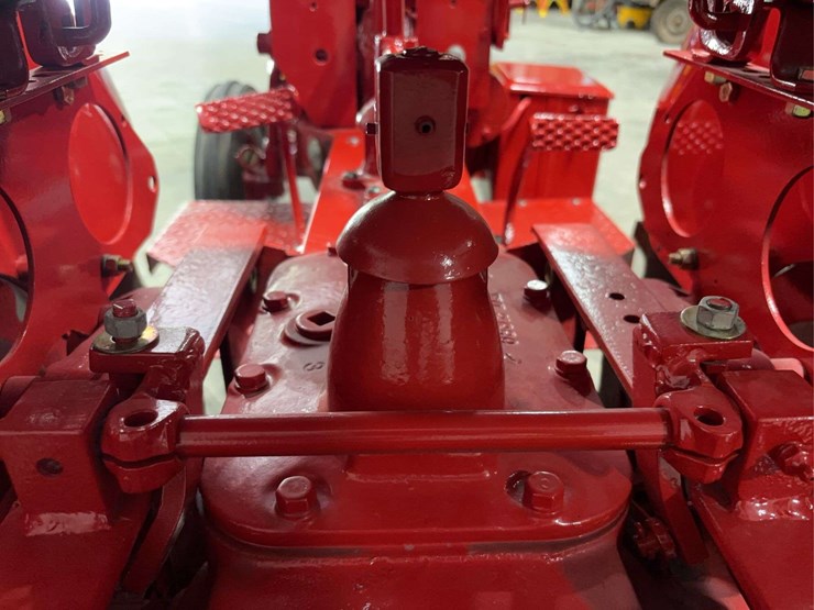 international-harvester-shop-mule-image-58