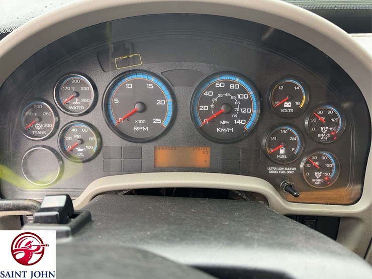 international-workstar-7600-image-26
