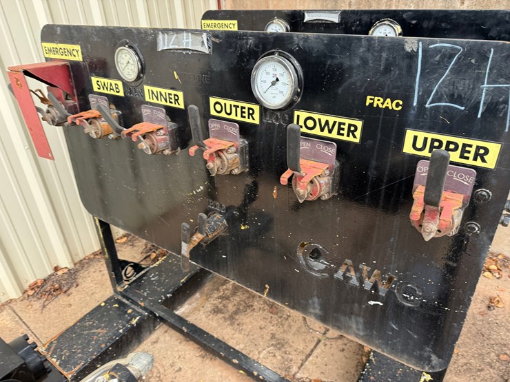 lot-w/-(3)-remote-5k-wp-accumulator--wireline-frac-valve-consoles-image-7