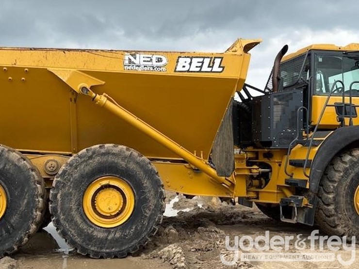 2022-bell-b45e-image-2