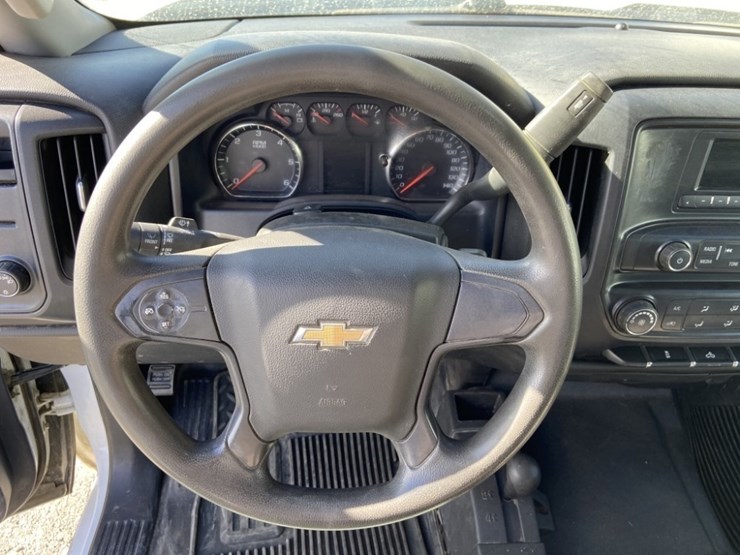 2016-chevrolet-silverado-2500-image-19