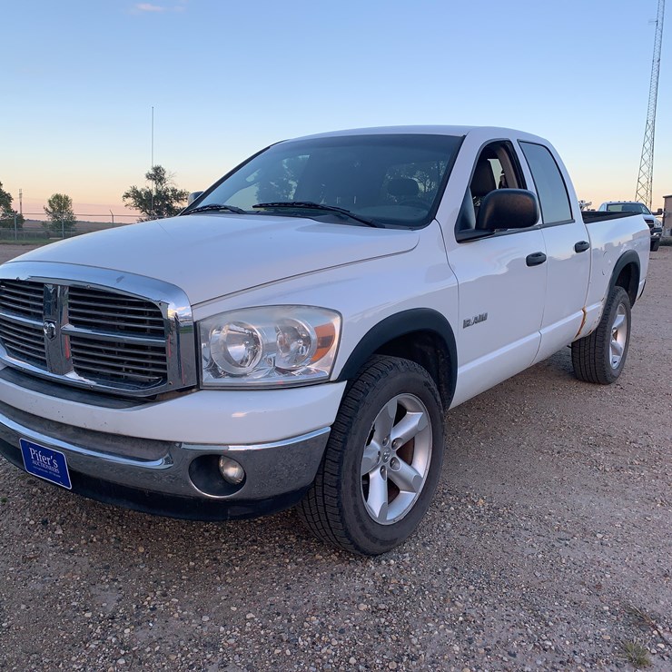 2008 DODGE 1500