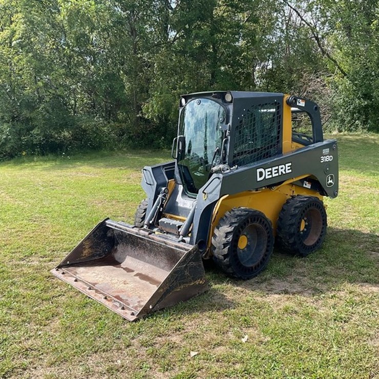 2010 DEERE 318D