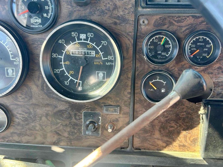 1988-kenworth-t800-image-18