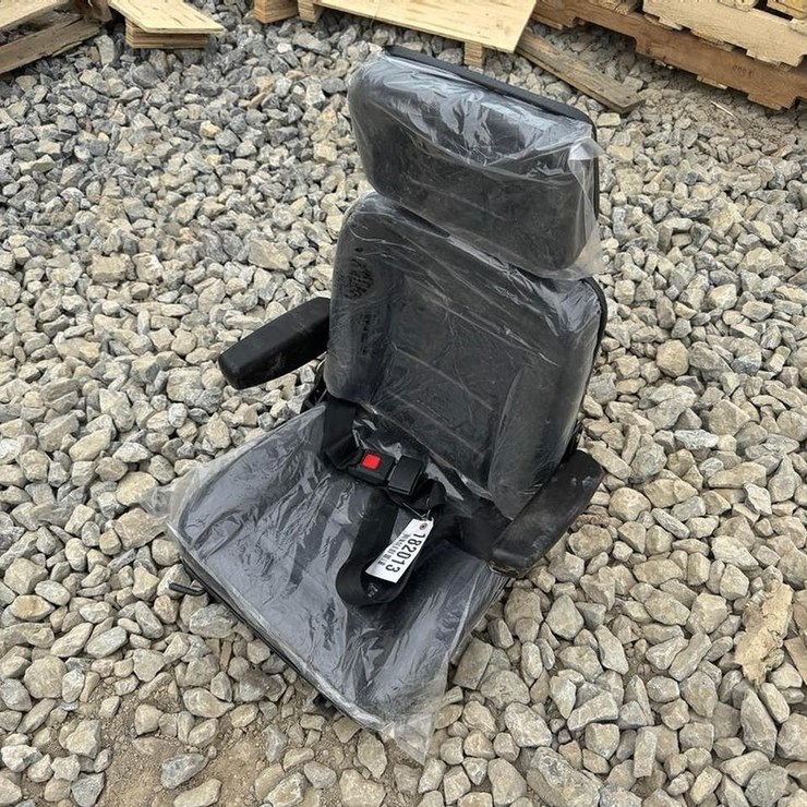 Luxury Equipment Seat