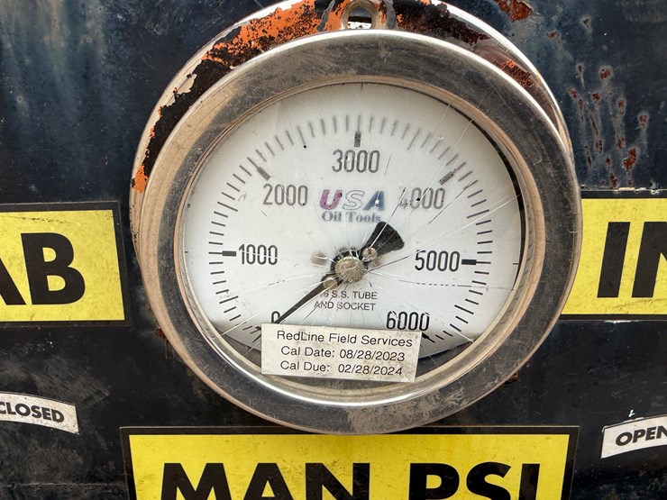 lot-w/-(3)-remote-5k-wp-accumulator--wireline-frac-valve-consoles-image-5