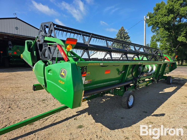 2015-john-deere-630f-image-7