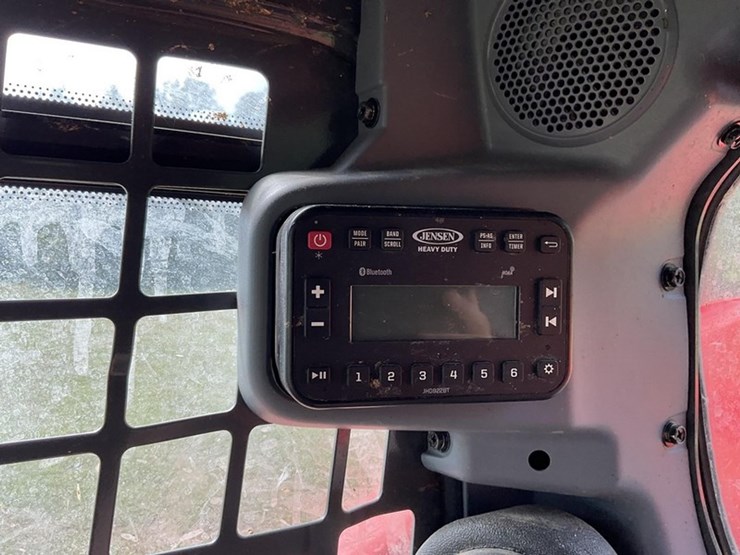 2025-kubota-ssv65-image-20
