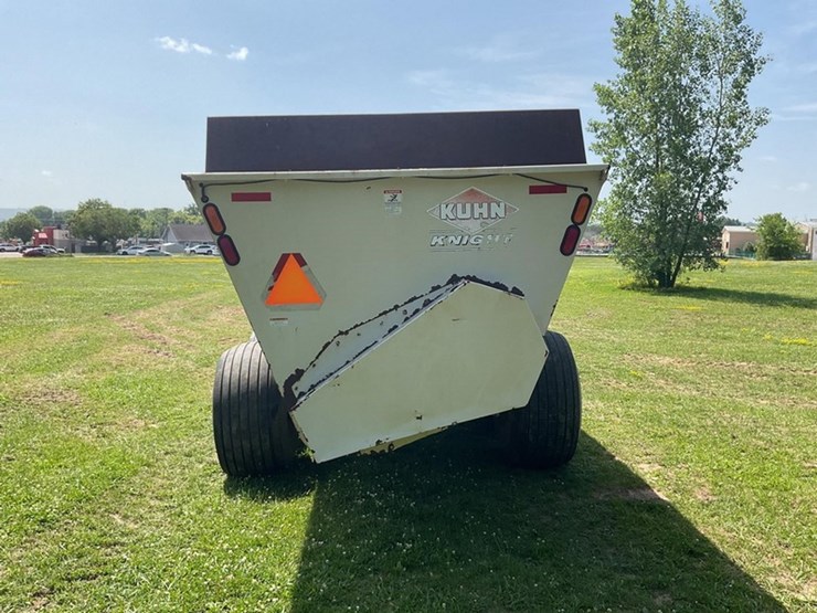 2009-kuhn-knight-8132-image-6