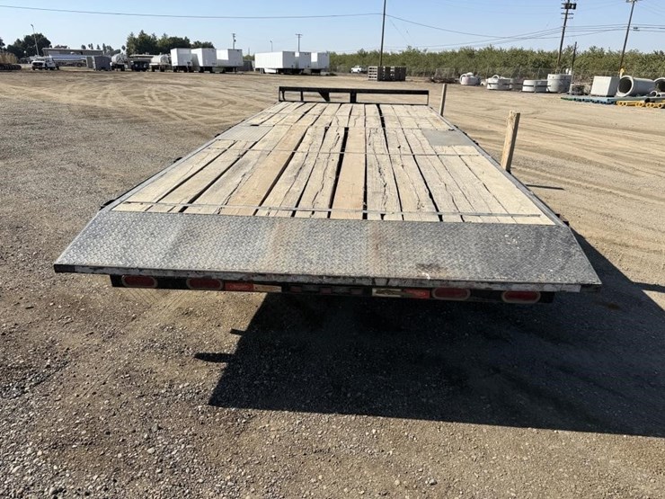 2020-econoline-bb0721te-tilt-deck-trailer-image-8