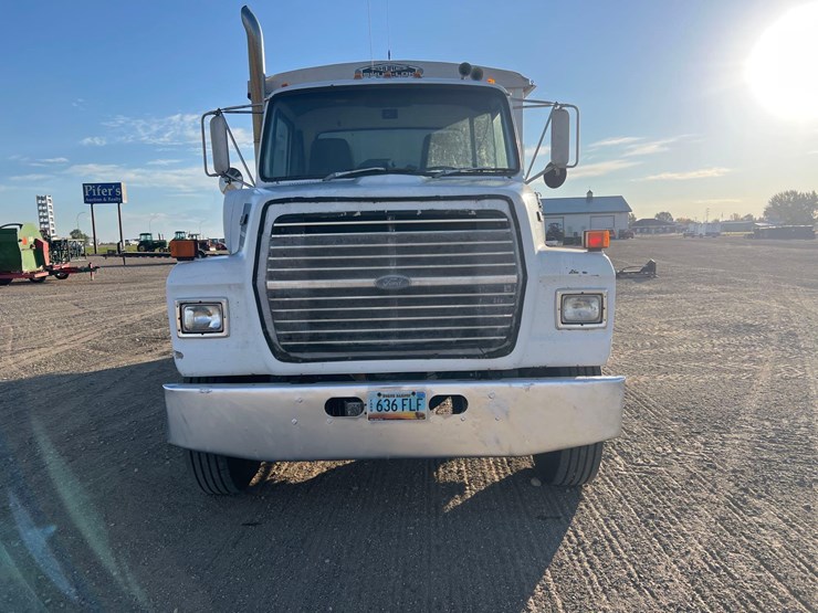 1991-ford-l9000-image-2