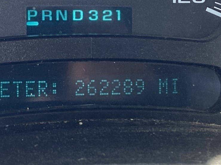 2004-gmc-sierra-3500-image-23