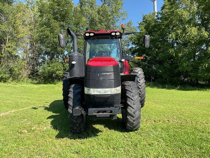 2020-case-ih-magnum-200-image-2