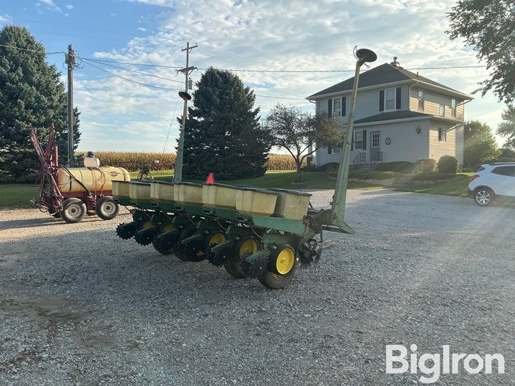 john-deere-7000-image-5