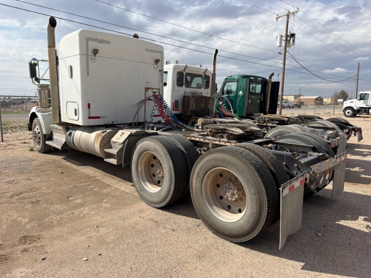 2018-kenworth-t800-image-6