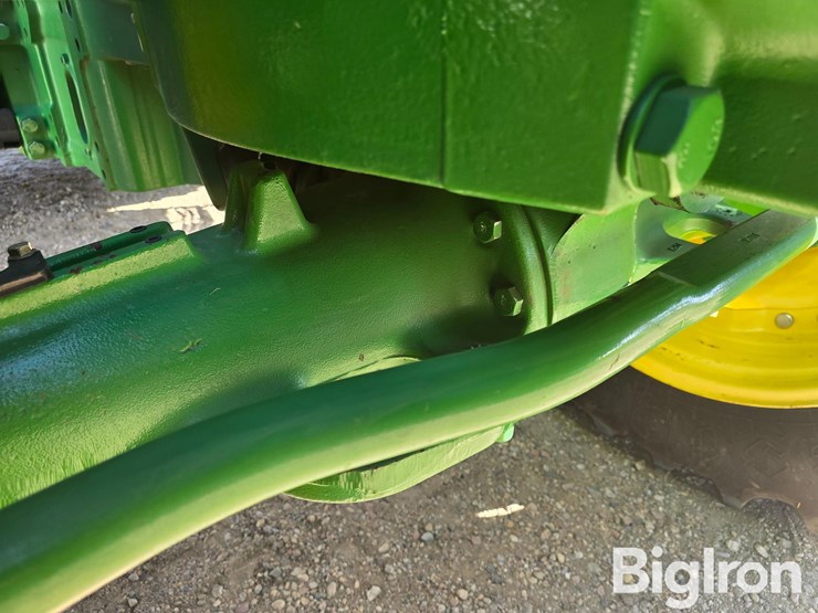 2012-john-deere-7215r-image-13