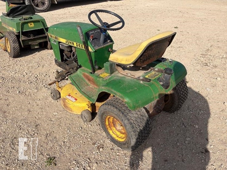 john-deere-111-image-2