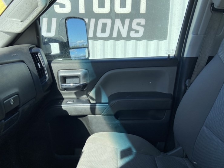 2016-chevrolet-silverado-2500-image-14