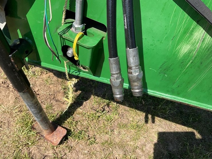 2016-john-deere-635-image-11