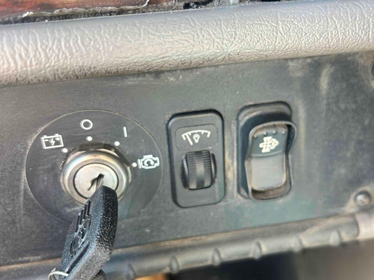 2018-kenworth-t300-image-55