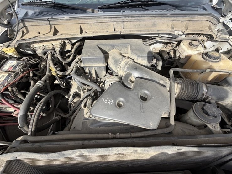 2011-ford-f350-image-13