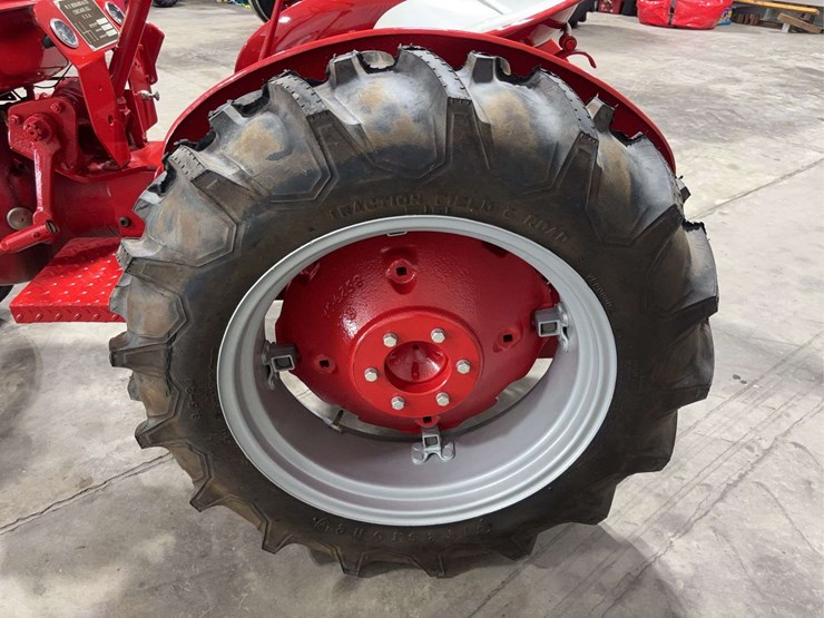 international-harvester-shop-mule-image-65
